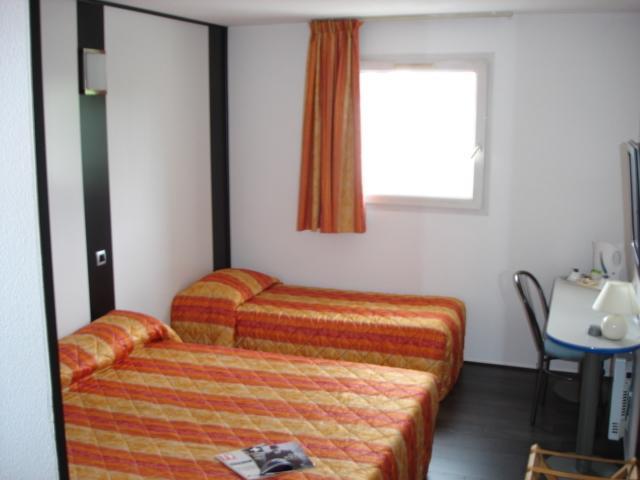 Comfort Hotel Poissy Technoparc Szoba fotó