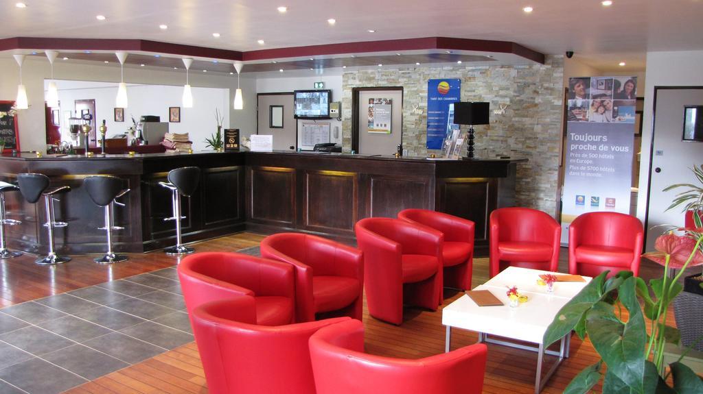 Comfort Hotel Poissy Technoparc Kültér fotó